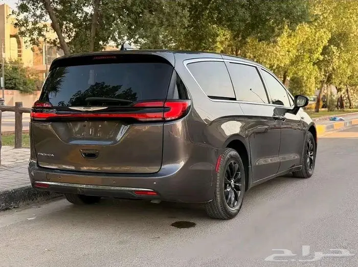 كرايسلر باسيفيكا فل 1