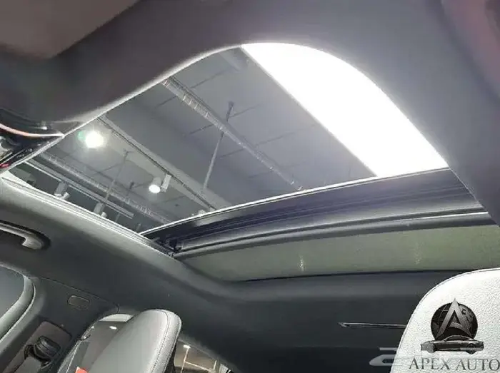 مرسيدس GLC300 4MATIK Coupe 2024 18