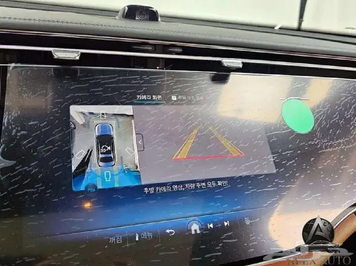 مرسيدس E300 2025 AMG Line نايت باكج اصفار 9