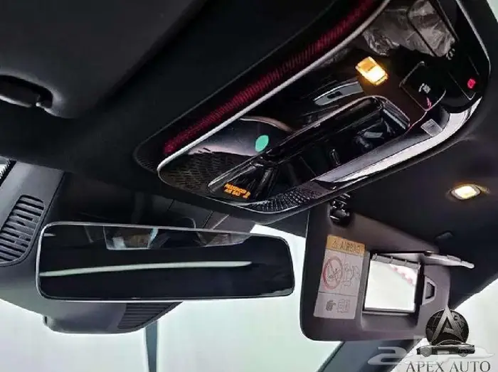 مرسيدس E300 2025 AMG Line نايت باكج اصفار 16