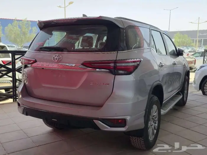 تويوتا فورتشنر VX3 موديل 2025 وارد سعودي 5