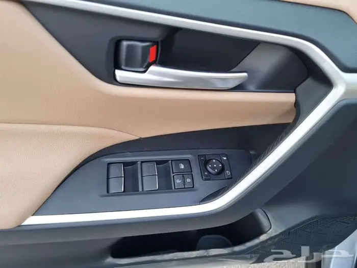 تويوتا راف فور XLE هايبرد 2025 - عروض الأقساط 17