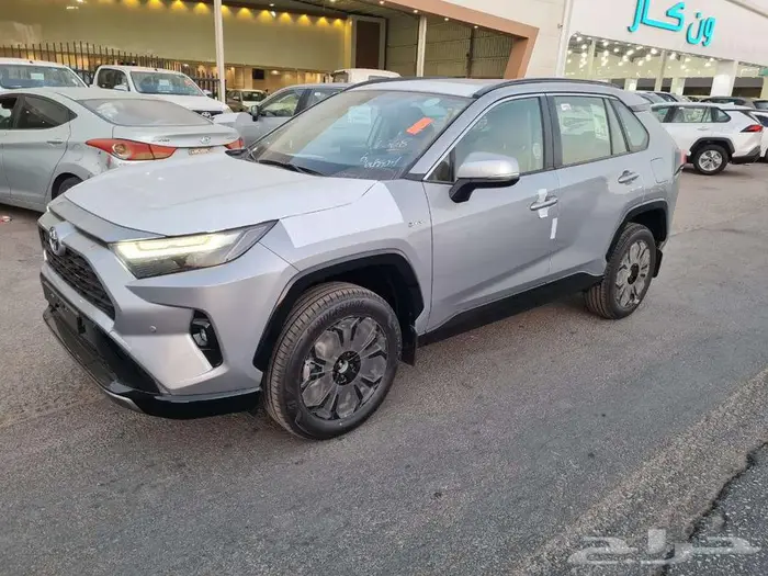 تويوتا راف فور XLE هايبرد 2025 - عروض الأقساط 27