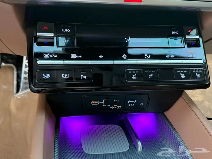 هيونداي ازيرا 2024 4