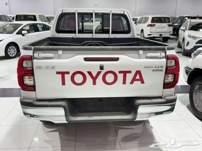 هايلوكس غمارتين اوتوماتيك بنزين فل كامل بريمي 2025 مفتاح 5