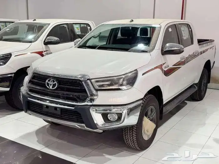 هايلوكس غمارتين اوتوماتيك بنزين فل كامل بريمي 2025 مفتاح 2