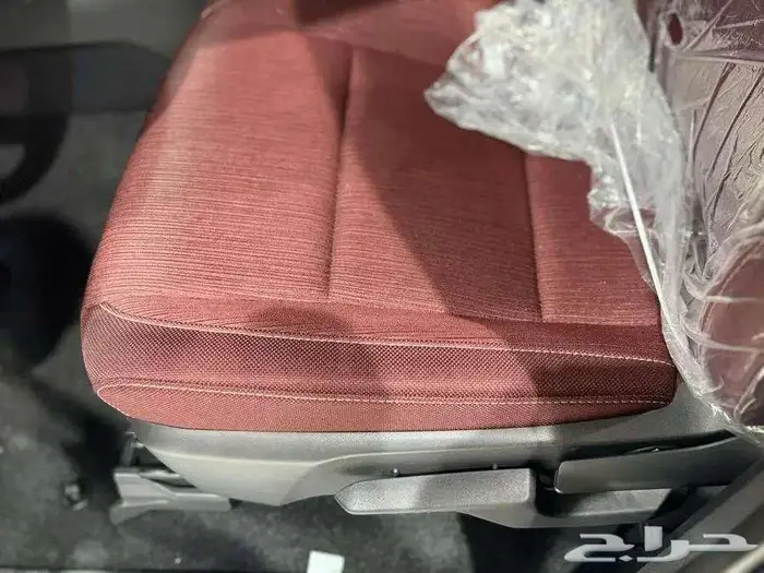 هايلوكس غمارتين اوتوماتيك بنزين فل كامل بريمي 2025 مفتاح 12