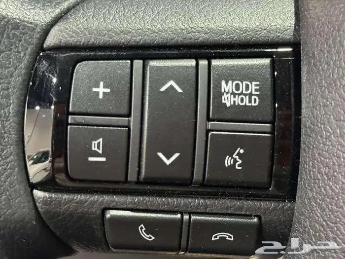 هايلوكس غمارتين اوتوماتيك بنزين فل كامل بريمي 2025 مفتاح 10