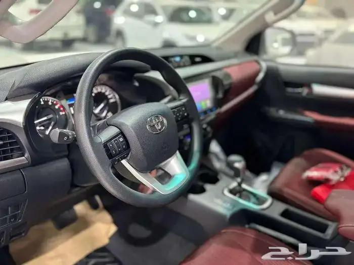 هايلوكس غمارتين اوتوماتيك بنزين فل كامل بريمي 2025 مفتاح 17