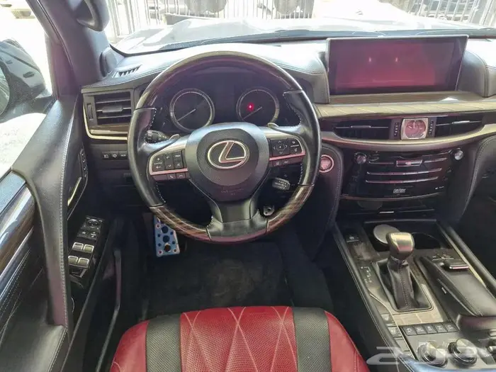 لكزس LX570 موديل 2019 بلاك اديشن وكاله 5