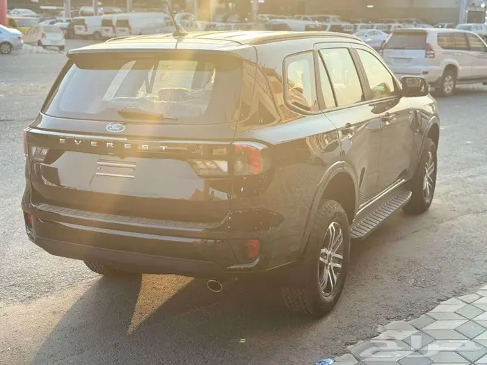 فورد إيفرست 2025 XLS دبل وارد الناغى 11