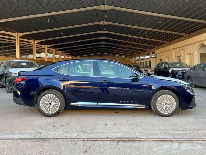 تويوتا كامري ال اي بنزين 2025 كاش واقساط ودفعتين 8