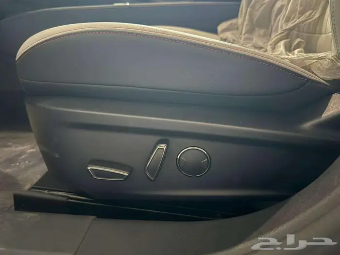 فورد تورس ترند نص الفل لون اسود 2026 كاش واقساط 8