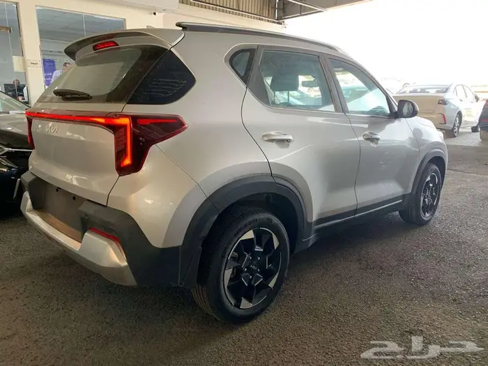 كيا سونيت 2024 نص فل جميع المواصفات و السعر مميز 4