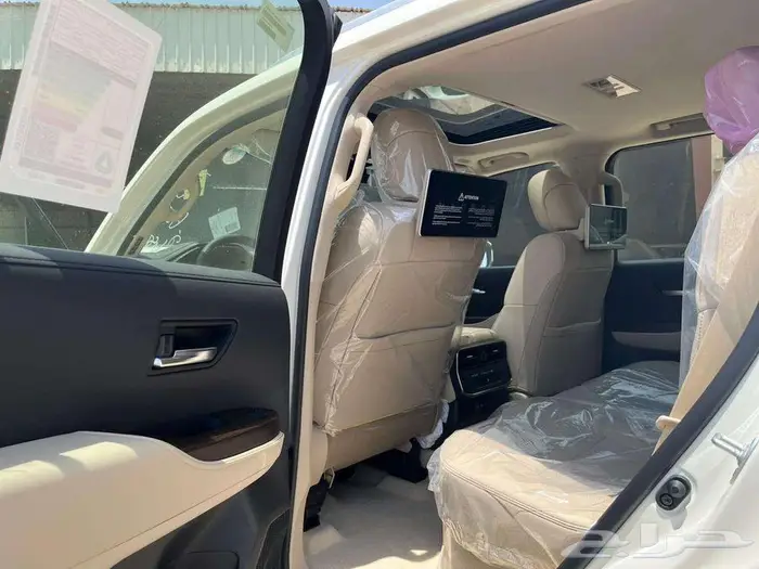 لاندكروزر GXR L4 2025 نقد وتقسيط ( أقل سعر ) 6