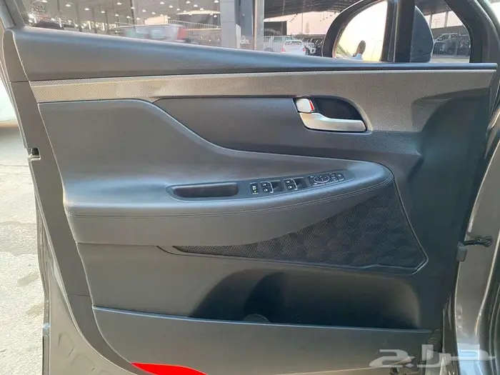 سنتافي 2020 ديزل 5 مقاعد عداد 200 ألف وارد كوريا 22