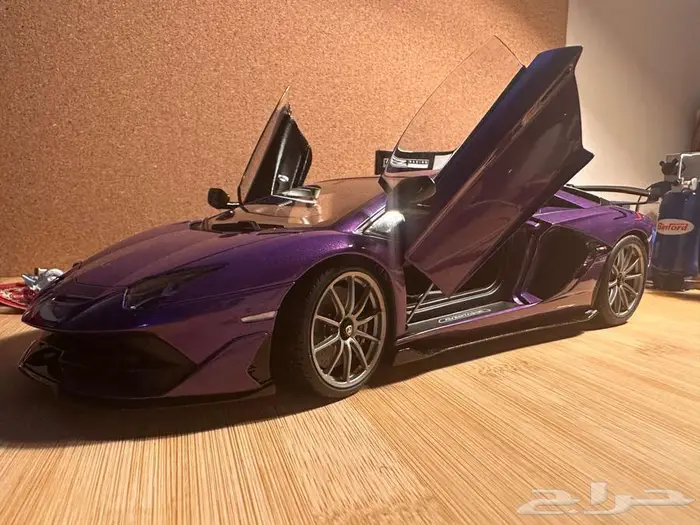 Lamborghini Aventador SVJ (2019)  AUTOart 1 18 مجسم 7