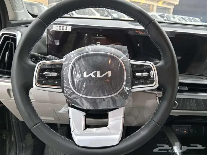 كيا سورنتو GL هايبرد 2025 العائليه 10