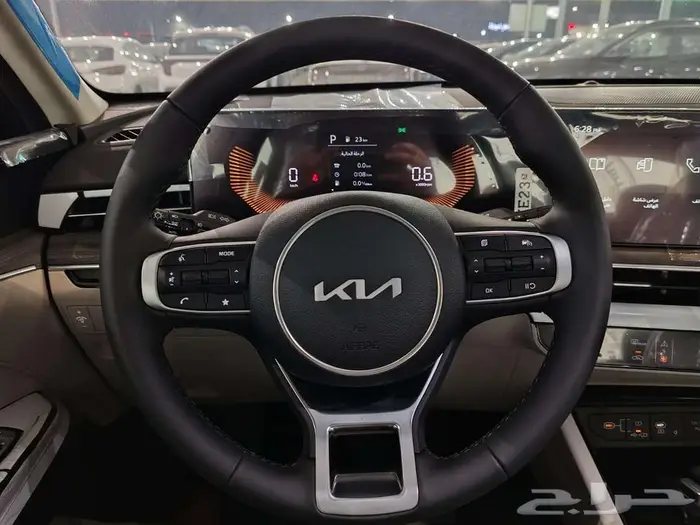 كيا K5 نص فل 2026 23
