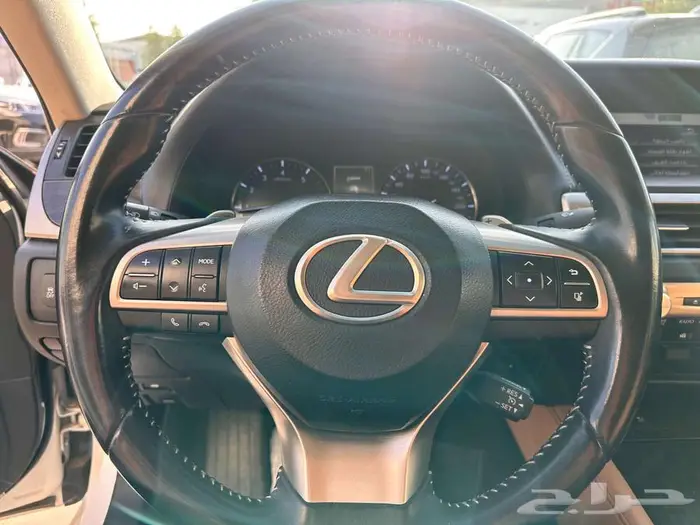 لكزس GS350 2018 22