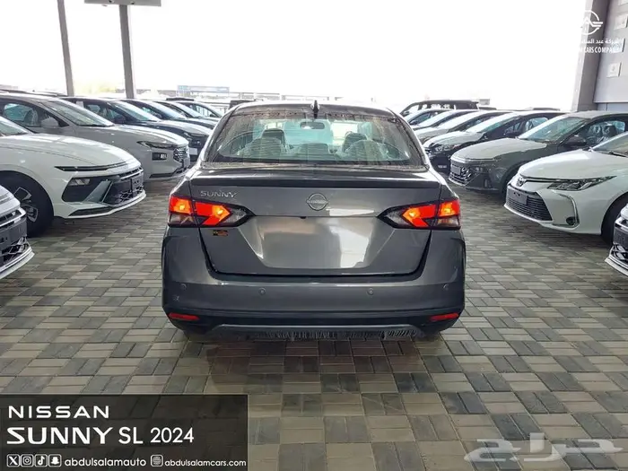 نيسان صني SL اعلى فئه 2024 - مقاعد جلد وتشغيل ذكي 5