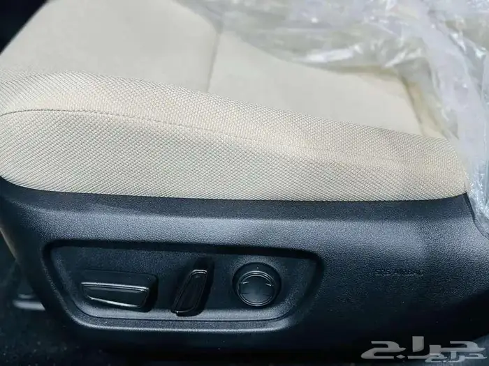 كامري طيس بريمي 2025 اسود 14