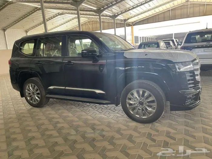 جي اكس ار L4 موديل 2025 بنزين بريمي اللون اسود 5