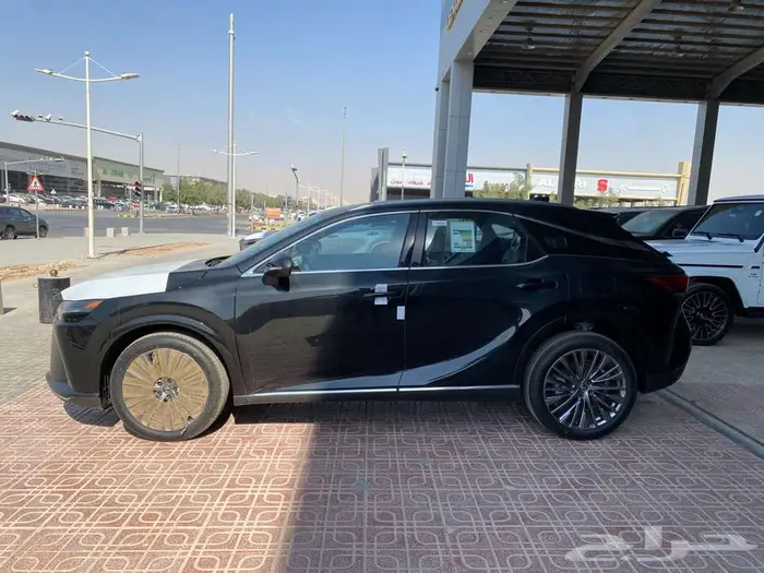 لكزس RX350 BB 2025 ابيض -اسود - تيتانيوم سعودي 2