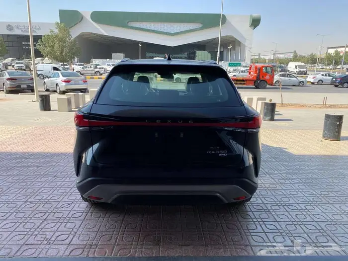 لكزس RX350 BB 2025 ابيض -اسود - تيتانيوم سعودي 6