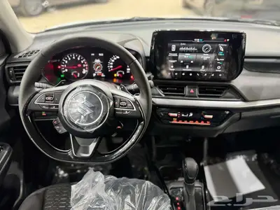 سوزوكي سويفت GLX 2025 index