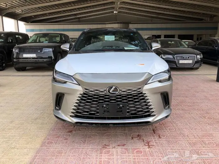 لكزس RX350 BB 2025 ابيض -اسود - تيتانيوم سعودي 15