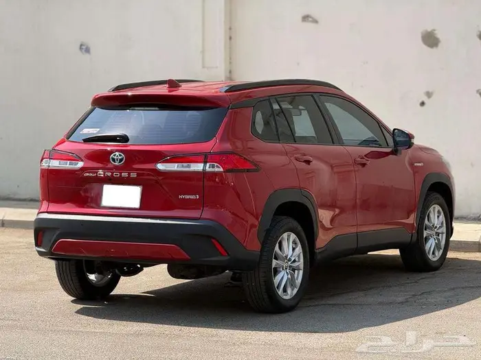 تويوتا كرولا كروس موديل 2022 ممشي 15 الف كيلو 4