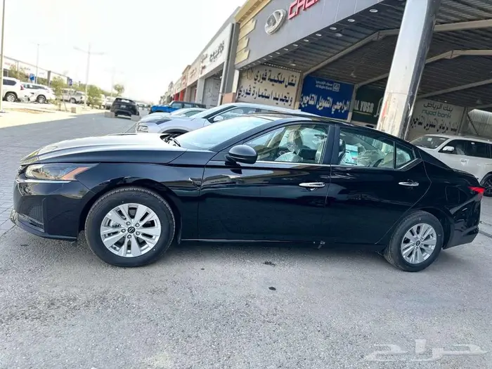 نيسان التيما استاندر 2025 كاش وتقسيط باقل الاسعار 3