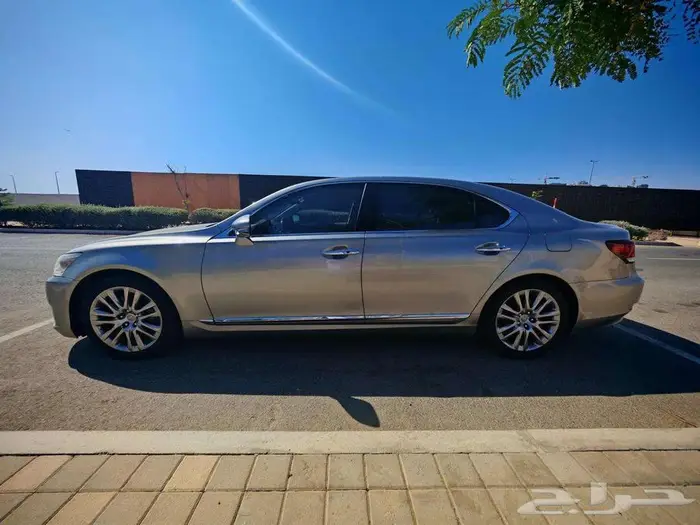 لكزس LS460L 2014 3