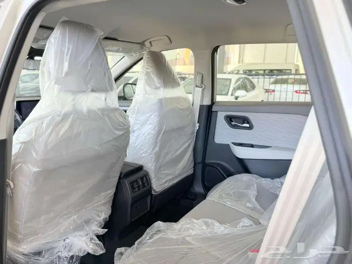 نيسان اكس تريل 7 راكب دبل و بدون دبل 2026 4