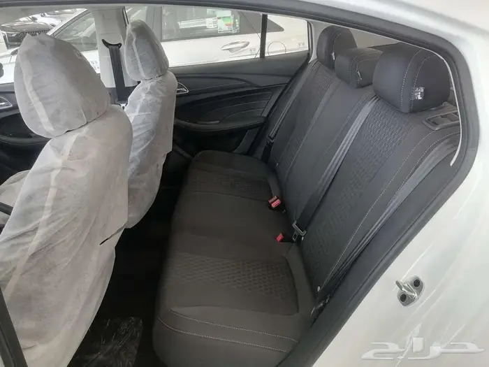 MG5 STD 1.5L 2025 13