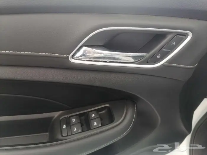 MG5 STD 1.5L 2025 10