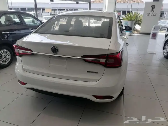 MG5 STD 1.5L 2025 6
