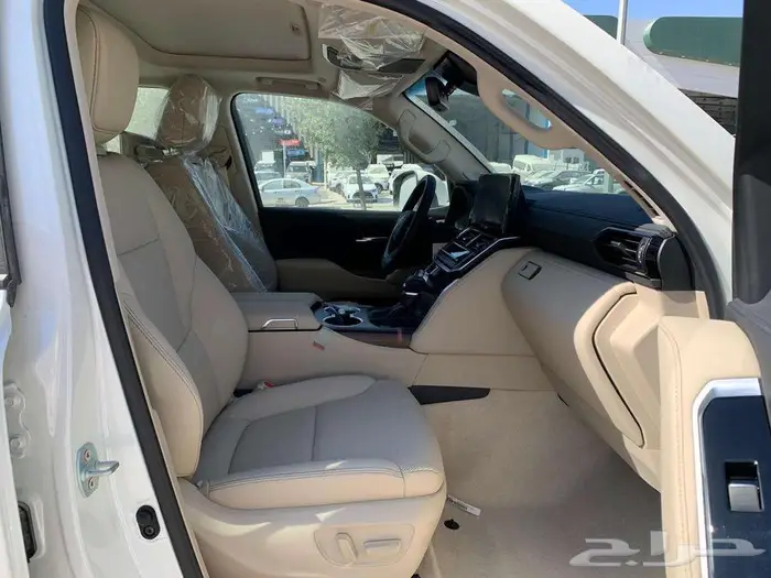 جكسار S الساير فل كامل 2025 ابيض 8