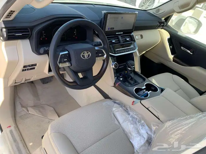 جكسار S الساير فل كامل 2025 ابيض 16