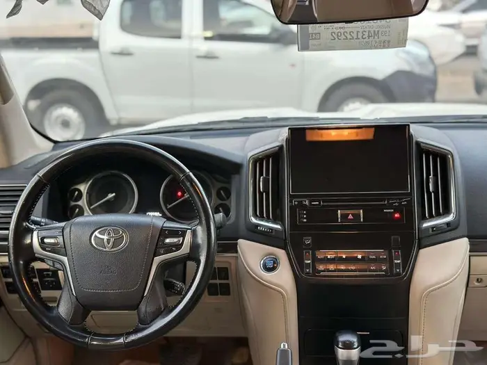 تويوتا لاندكروزر تورينق موديل 2021 ديزل 7