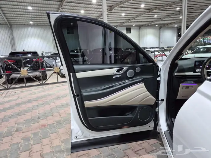 جينيسيس GV80-2024 سلندر6-ممشى 30الف KM 29