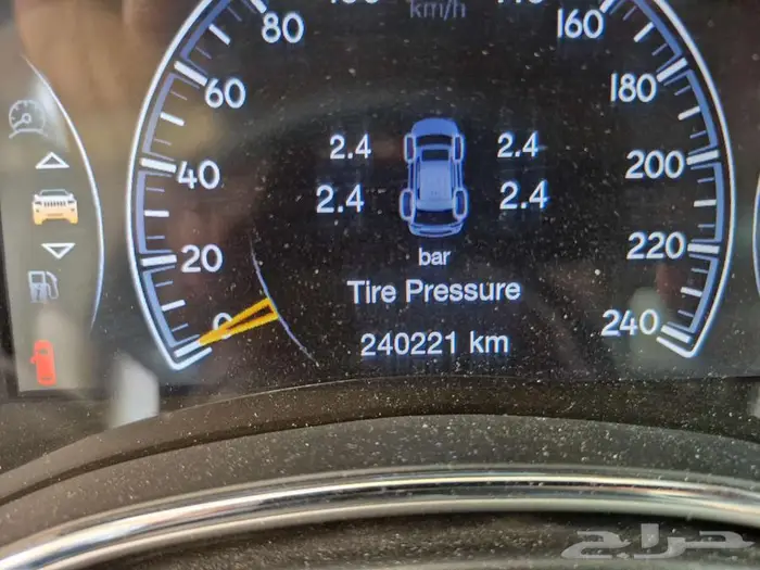 جراند شيروكي لاريدو 4