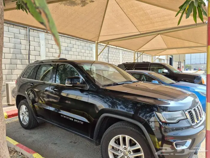 جراند شيروكي لاريدو 8