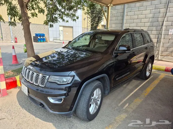 جراند شيروكي لاريدو 2