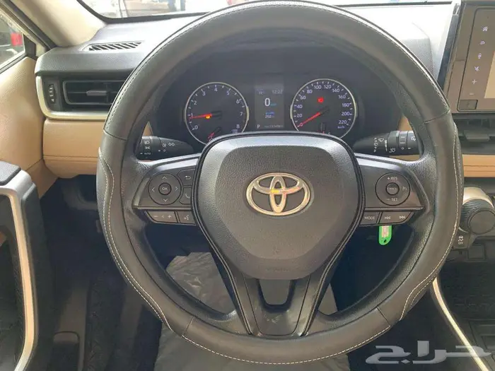 تويوتا راف فور LE ستاندر دبل موديل 2021 15