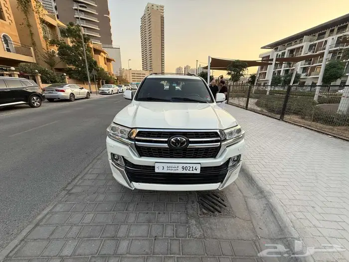 لاند كروزر فكسار 5.7 وارد امريكا لوحات امراتيه 0