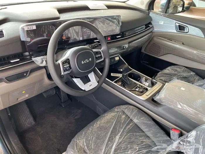 كيا كارنيفال ستاندر موديل 2026 كاش وتقسيط 10