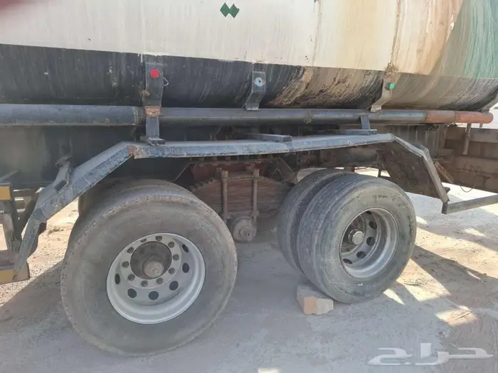 للبيع تانكي موية تريلة 5