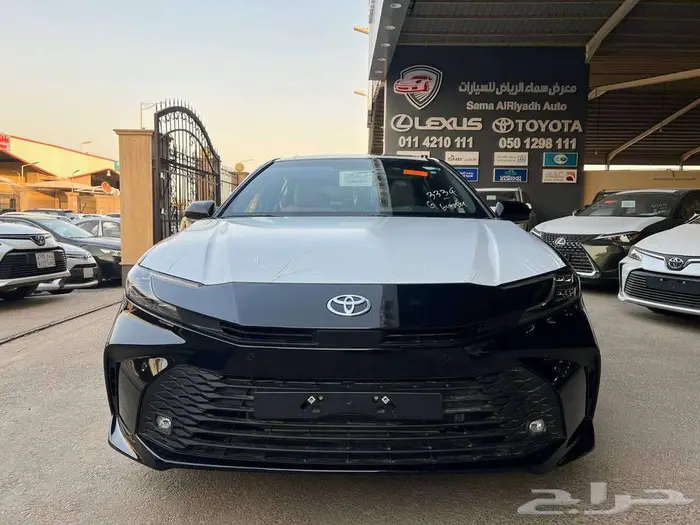 تويوتا كامري LE بنزين 2025 متاح اقساط و كاش 1